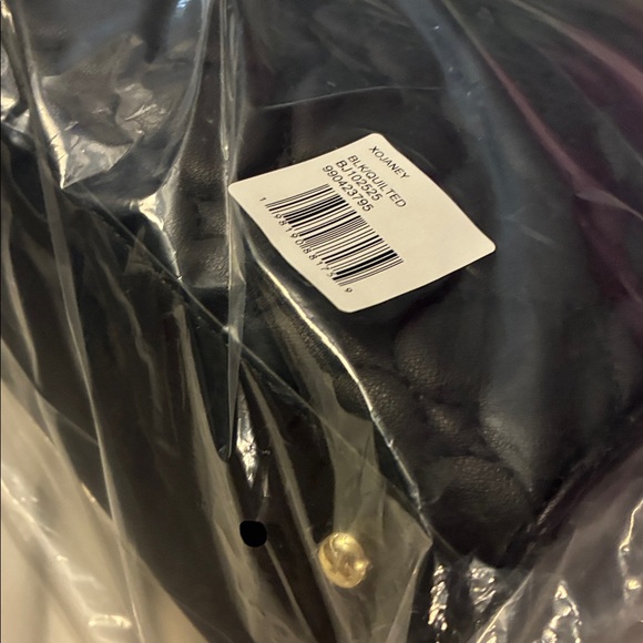 Betsy Johnson Xojaney Large Heart Quilted Tote Chain Detail and Matching Pouch - Picture 8 of 12